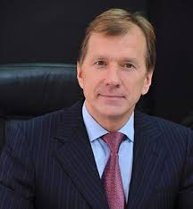 Министр молодежи и спорта Украины - Сафиуллин  Равиль Сафович
